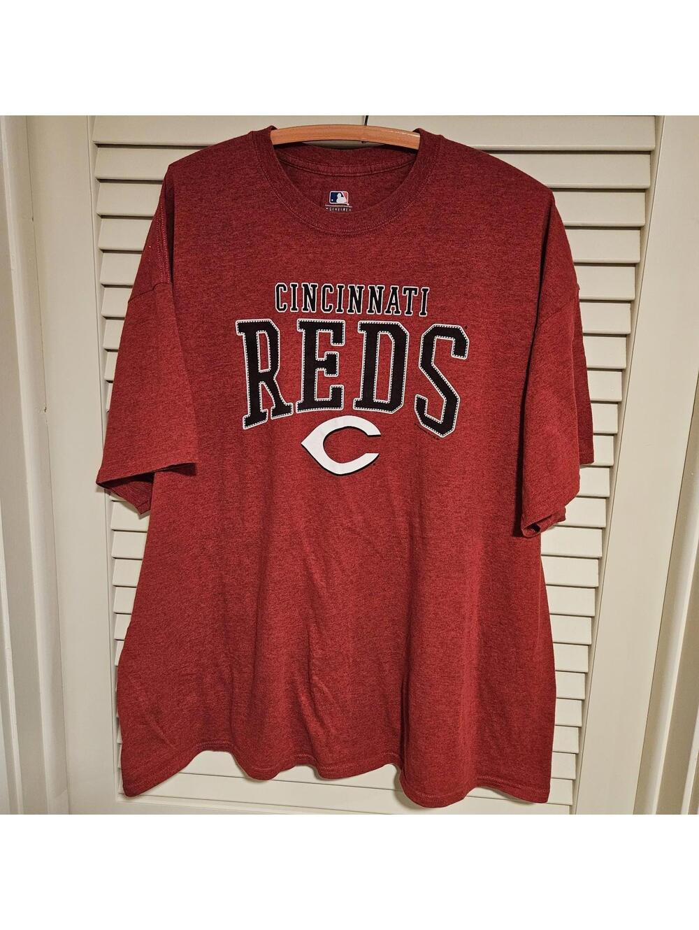 Cincinnati Reds Men's Tshirt Size 2XL Red Majestic